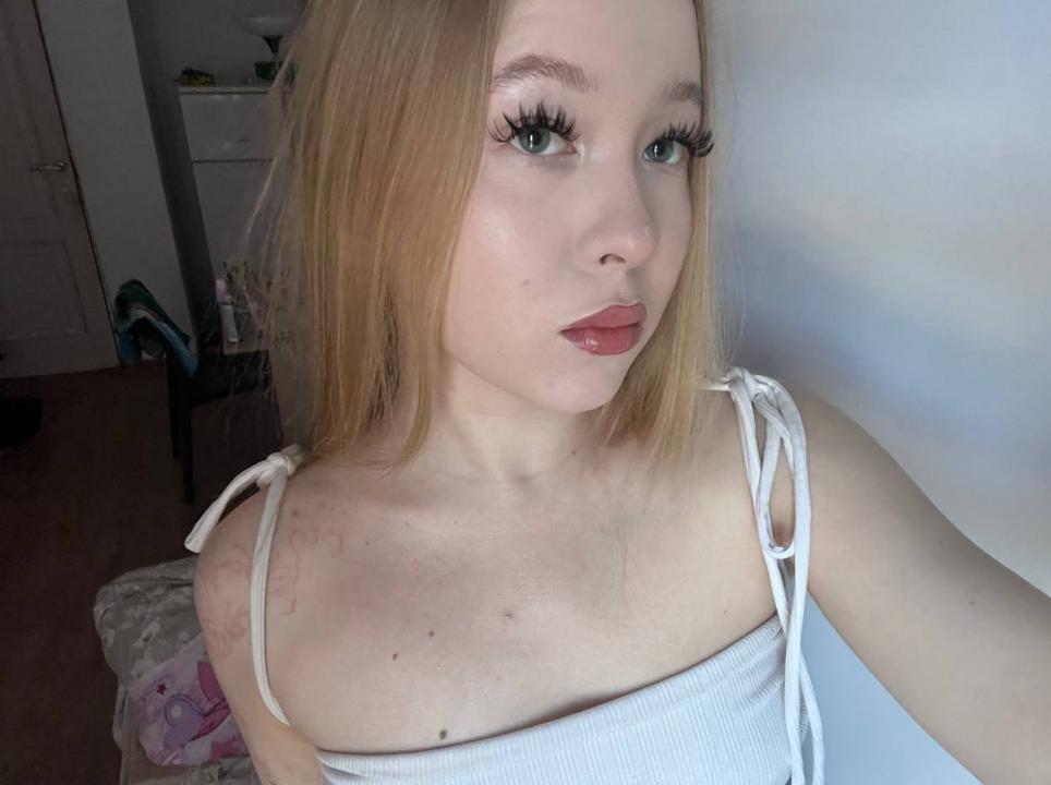 Webcam chat profile for MellisaLane: Leather