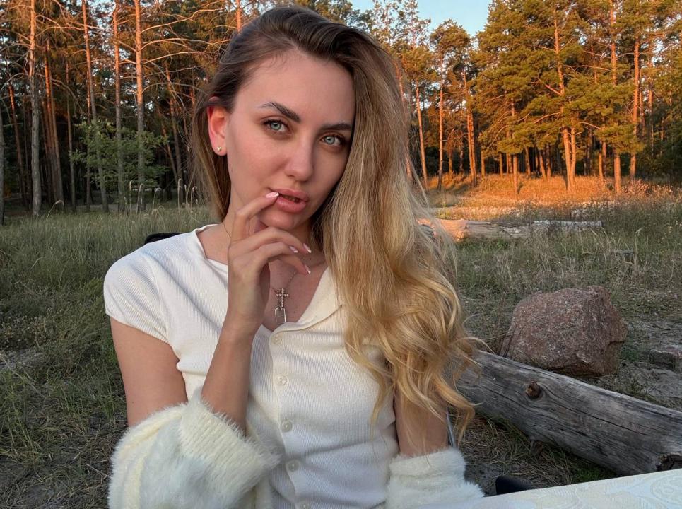 Webcam chat profile for PassionLady: Dancing