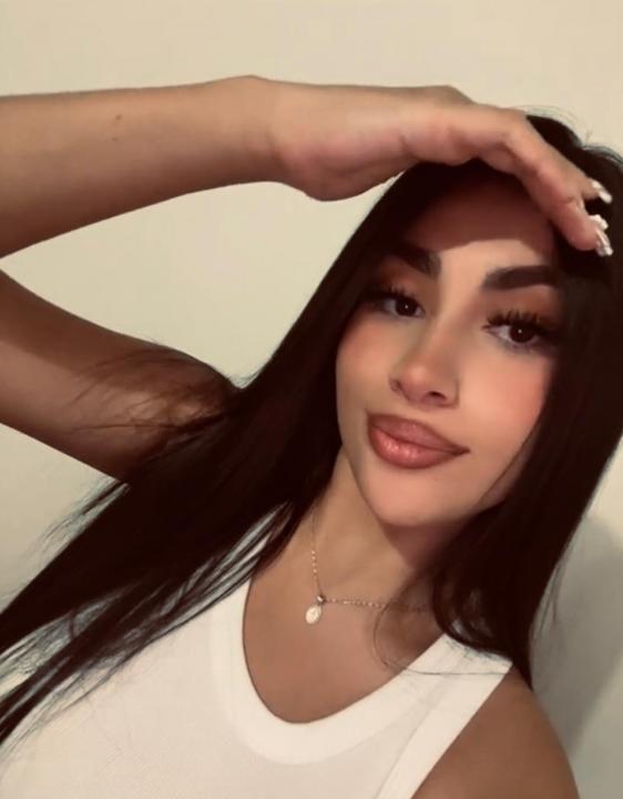 Webcam chat profile for AlejandraTorres: Outfits