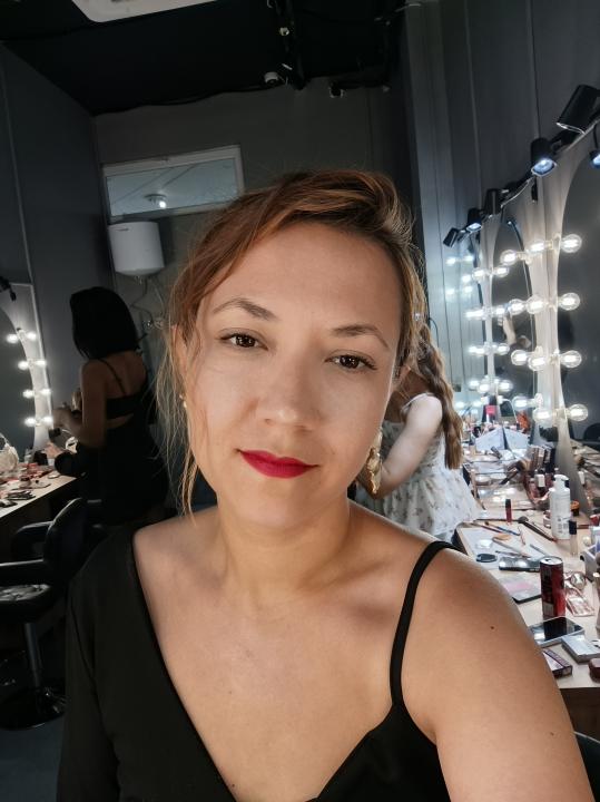 Webcam chat profile for HoneySmile: Ask about my Hobbies
