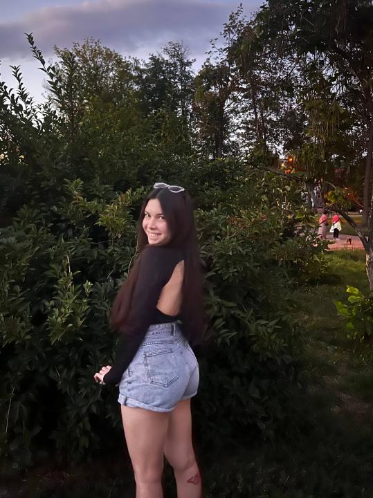 Webcam chat profile for 1Bekki: Sports