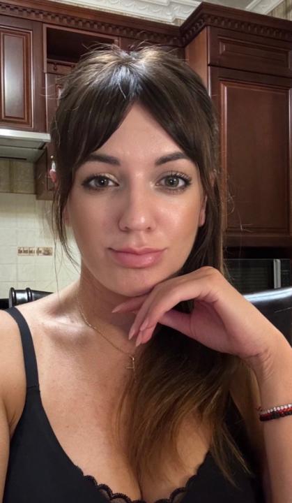 Webcam chat profile for Rammona: Ask about my Hobbies