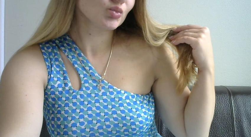 Webcam chat profile for YourGentleKiss: Kissing