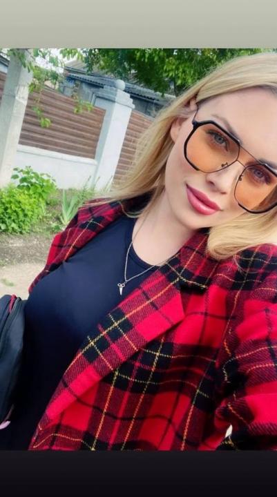 Webcam chat profile for OpalMuse: Ask about my Hobbies