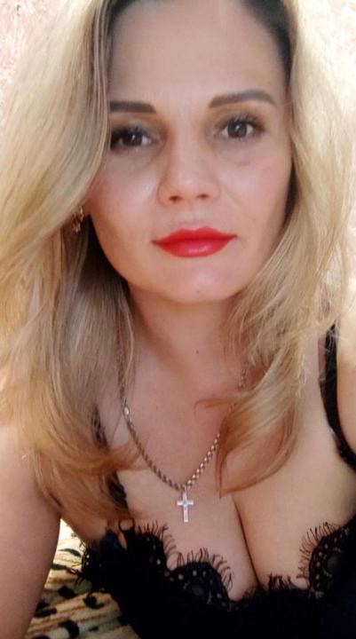 Webcam chat profile for AlisonN: Ask about my Hobbies