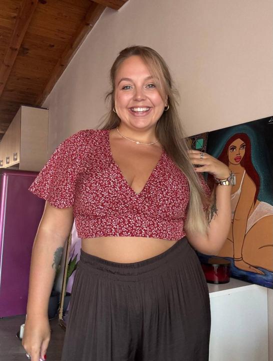 Webcam chat profile for SweetOliviaKiss: Outfits