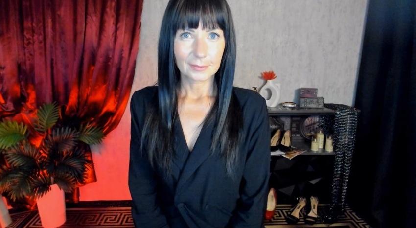 Webcam chat profile for MonicaCheerful: Dominatrix