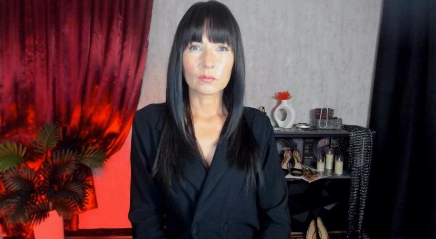 Webcam chat profile for MonicaCheerful: Dominatrix
