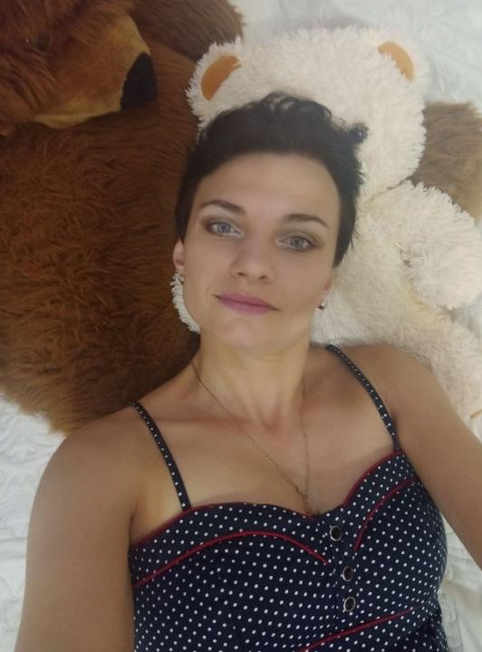 Webcam chat profile for AngieShae: Ask about my other interests