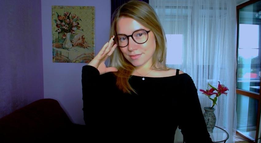 Webcam chat profile for TaylorBre: Legs, feet & shoes