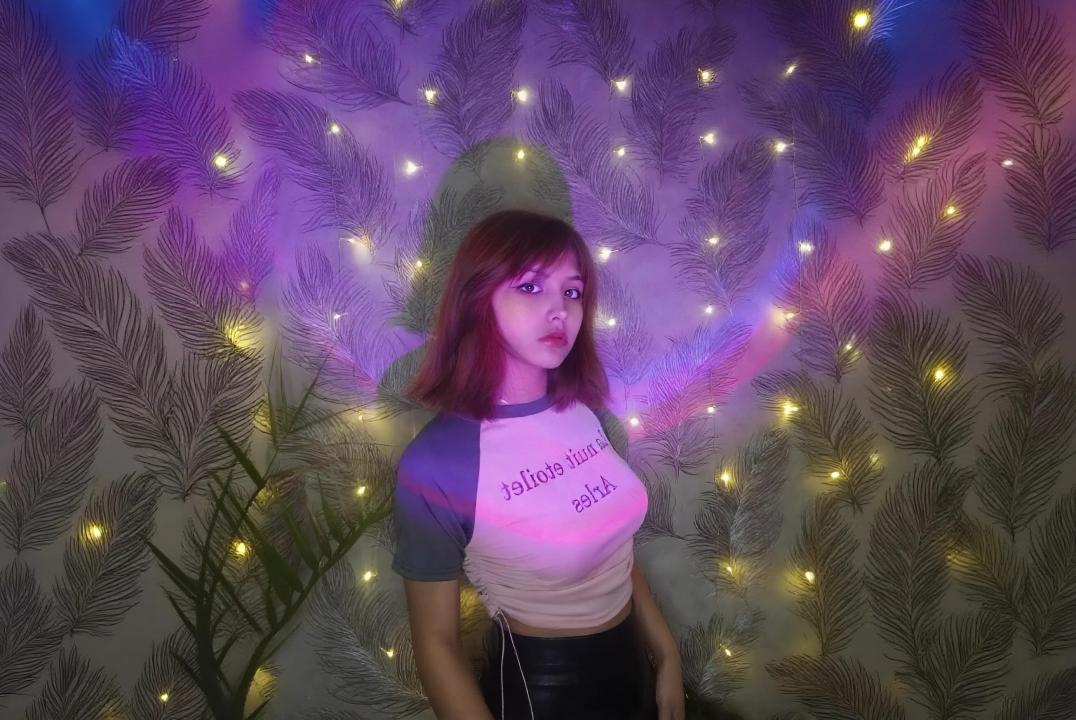 Webcam chat profile for HalleTreats: Leather