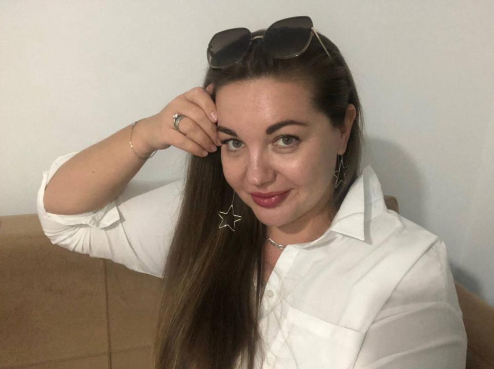 Webcam chat profile for LioRra: Ask about my Hobbies