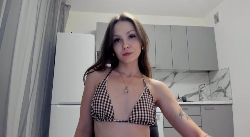 Webcam chat profile for Miriamleroy: Legs, feet & shoes