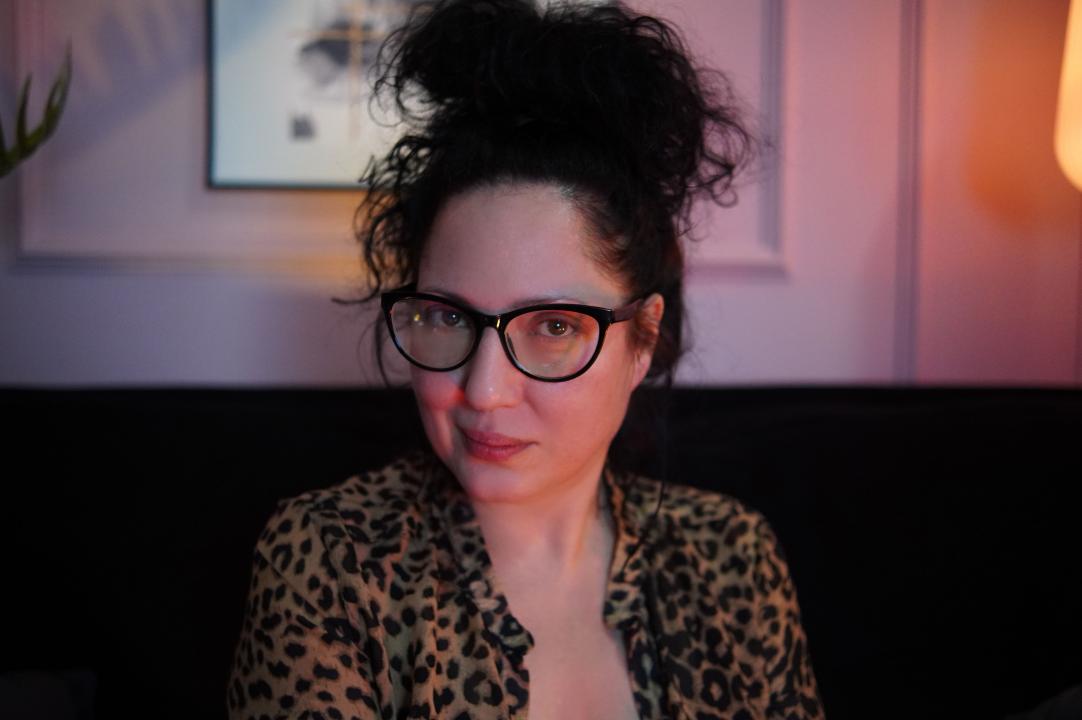 Webcam chat profile for AnitaMuse: Latex & rubber