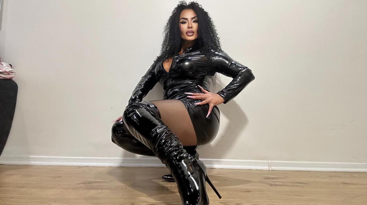 Webcam chat profile for 1BestMistress: Dominatrix