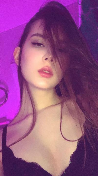 Webcam chat profile for BabyGloria: Lingerie & stockings