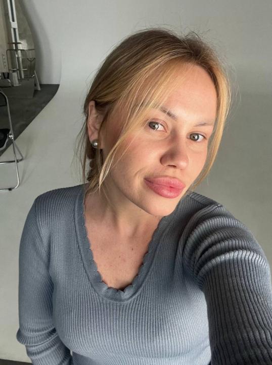 Webcam chat profile for Milanna: Ask about my Hobbies
