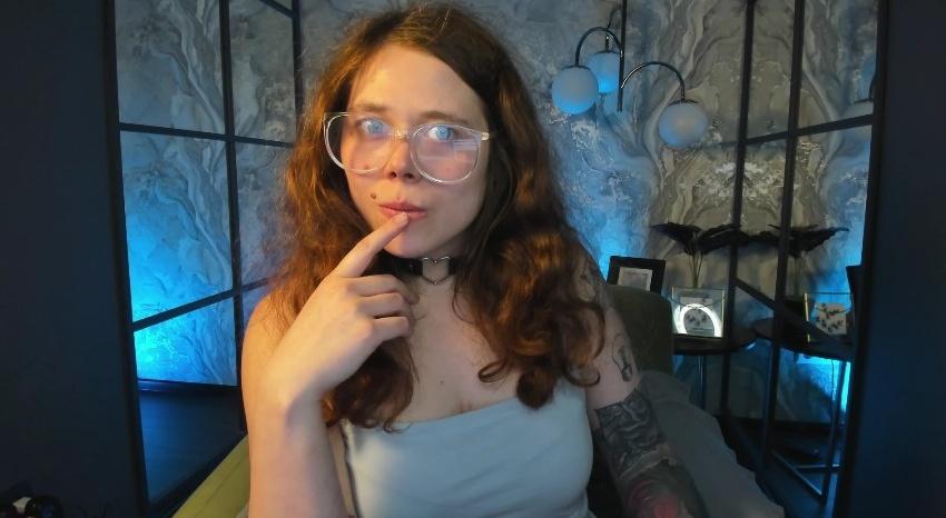 Webcam chat profile for SophiePure: Bondage & discipline