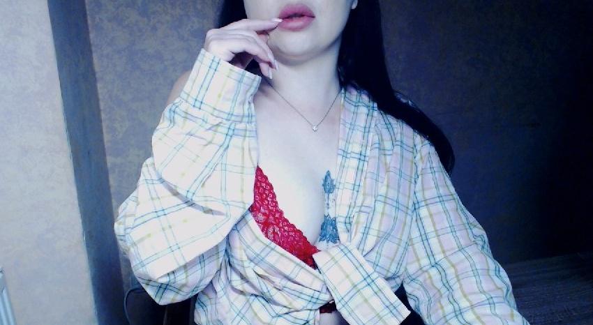 Webcam chat profile for LotusElise: Smoking