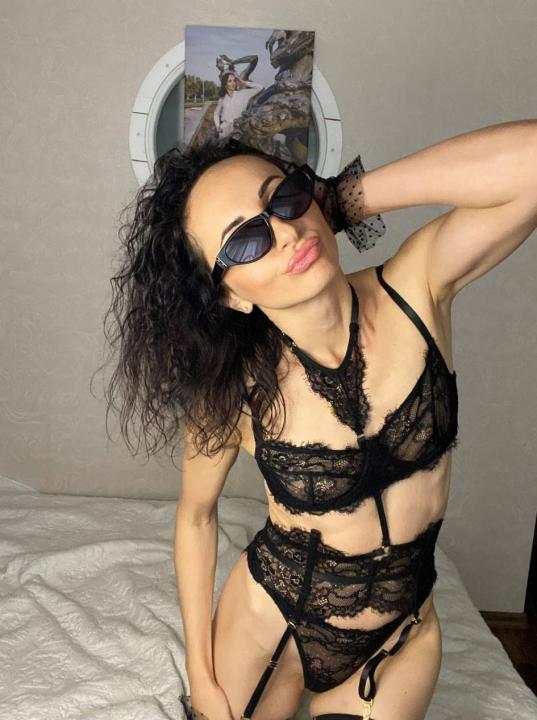 Webcam chat profile for EdenGrace