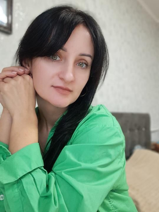 Webcam chat profile for Candys: Travel