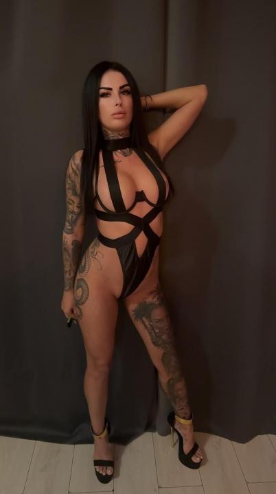 Webcam chat profile for Ashvonpage: Dominatrix