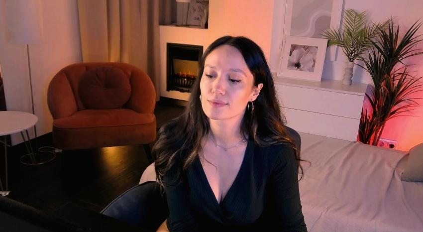 Webcam chat profile for AgnesGoddes: Legs, feet & shoes