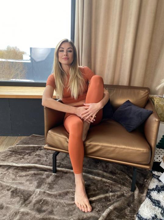 Webcam chat profile for EnchantedRose