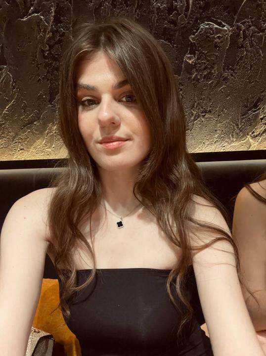 Webcam chat profile for ElvaA: Ask about my Hobbies