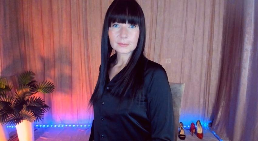 Webcam chat profile for MonicaCheerful: Dominatrix