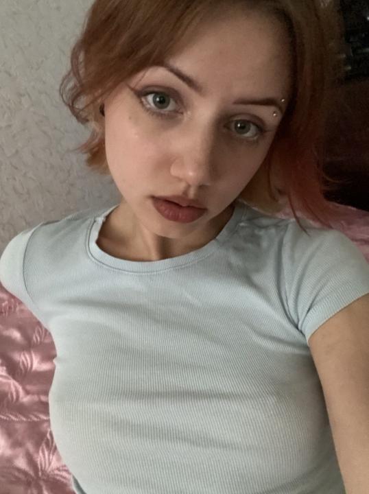 Webcam chat profile for PrettyAngel22: Humor
