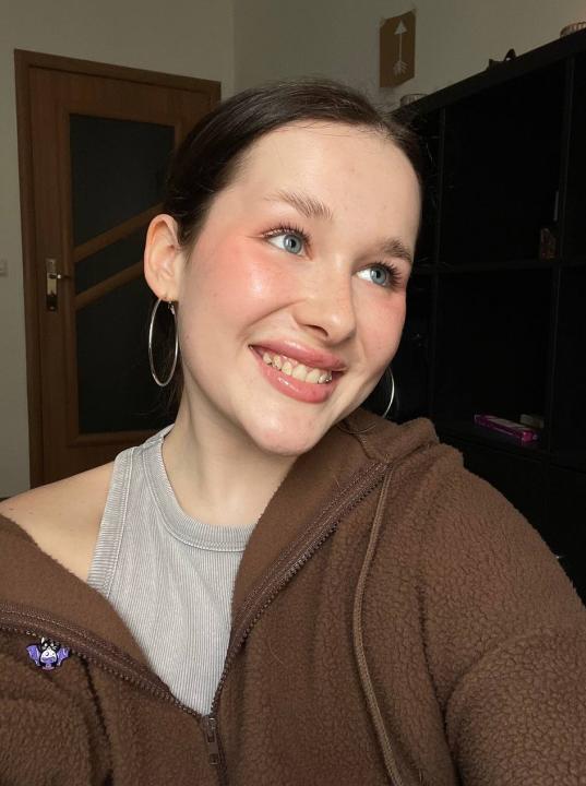 Webcam chat profile for AliceLight: Art