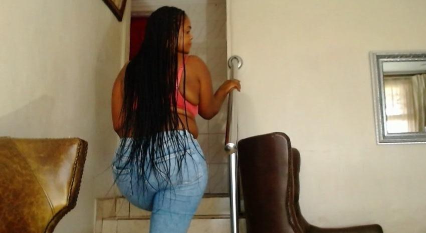 Webcam chat profile for Candycurvyy: Dominatrix