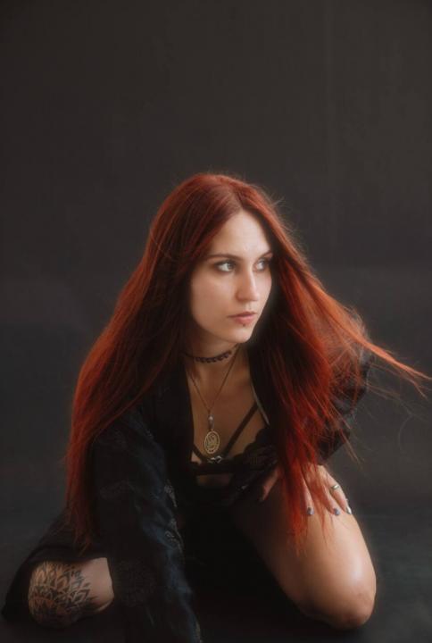 Webcam chat profile for 2Runa: Ask about my Hobbies