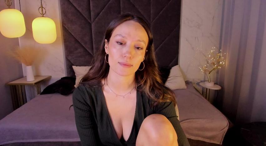 Webcam chat profile for AgnesGoddes: Legs, feet & shoes