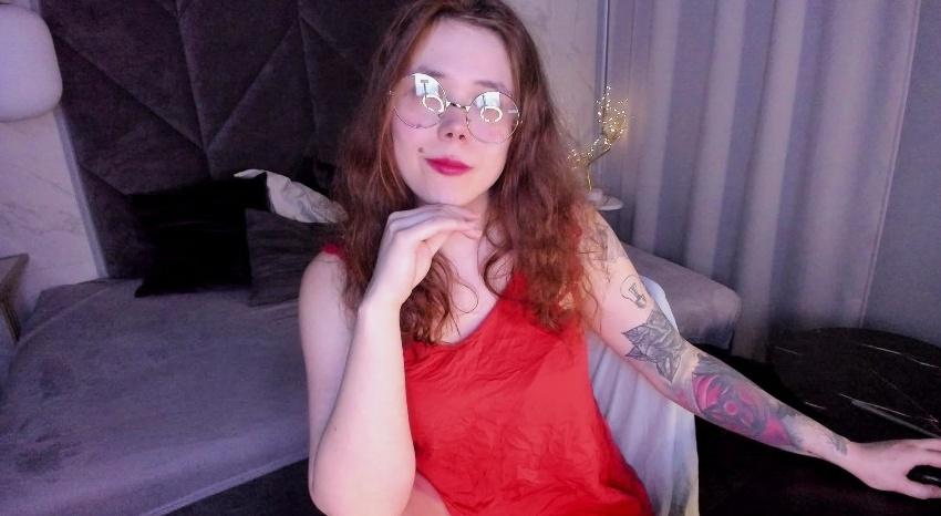 Webcam chat profile for SophiePure: Bondage & discipline