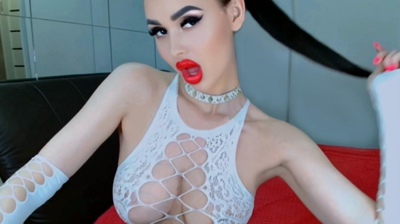 Webcam chat profile for SweetLanaShine: Dominatrix