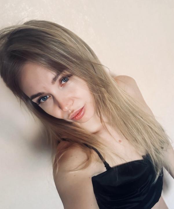 Webcam chat profile for magdakiss