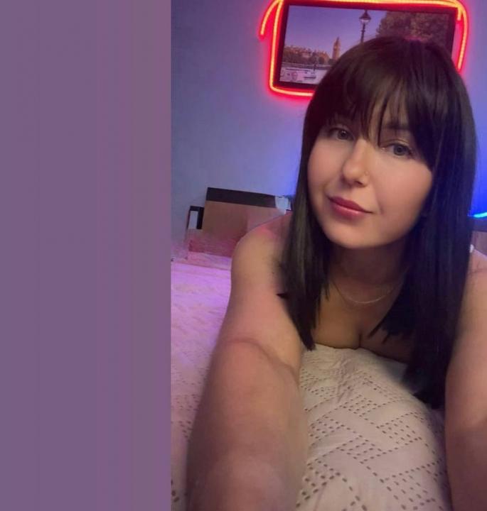 Webcam chat profile for Keldaia: Foot fetish