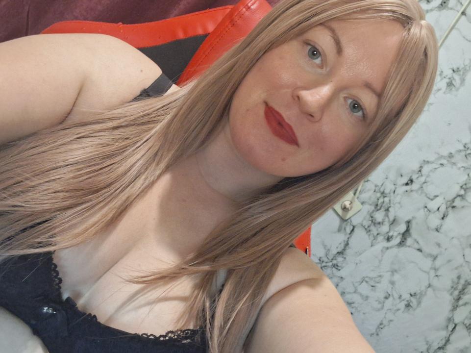 Webcam chat profile for sweetcandymmm: Mistress