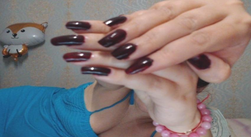 Webcam chat profile for LuckyLilu: Legs, feet & shoes