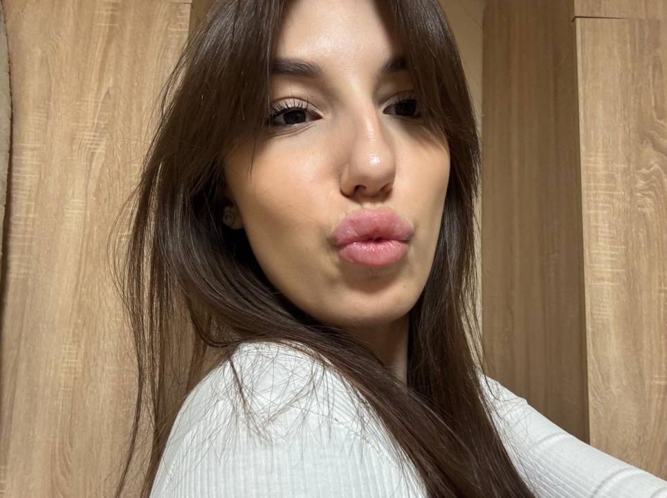 Webcam chat profile for AmeliJA: Ask about my Hobbies