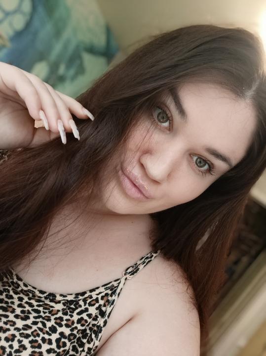 Webcam chat profile for SweetPie: Latex & rubber