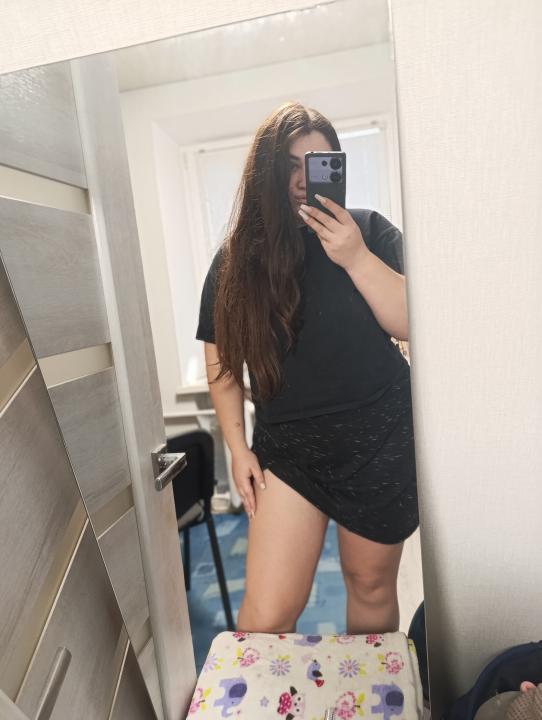 Webcam chat profile for SweetPie: Latex & rubber