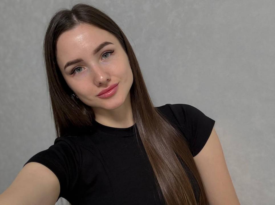 Webcam chat profile for Daciannie: Ask about my Hobbies