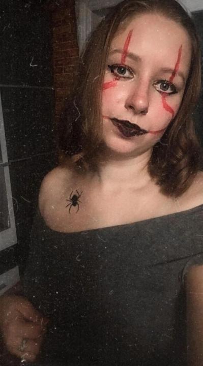 Webcam chat profile for Aleksa23