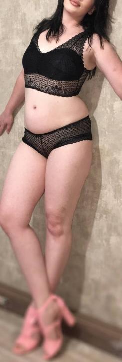 Webcam chat profile for Cassandra07x: Legs, feet & shoes