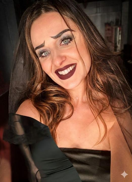 Webcam chat profile for MissSofi: Outfits