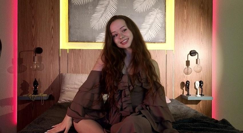 Webcam chat profile for SweetieMisss: Legs, feet & shoes