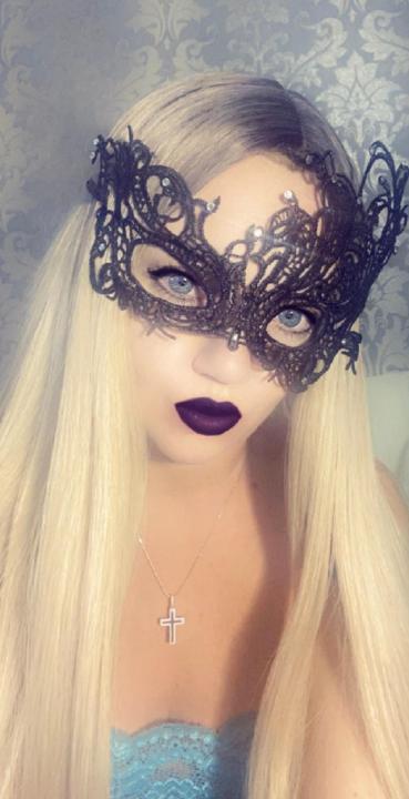 Webcam chat profile for Sirenaxxx1: Dominatrix